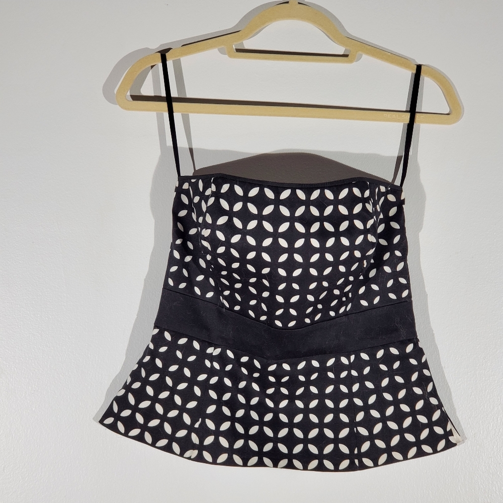 Cute strapless top